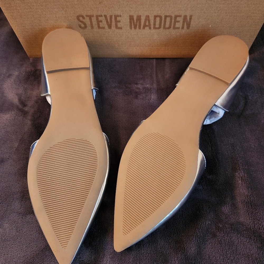 Steve Madden NIB Khai Silver D'Orsay Flats, 9.5M - Picture 3 of 4